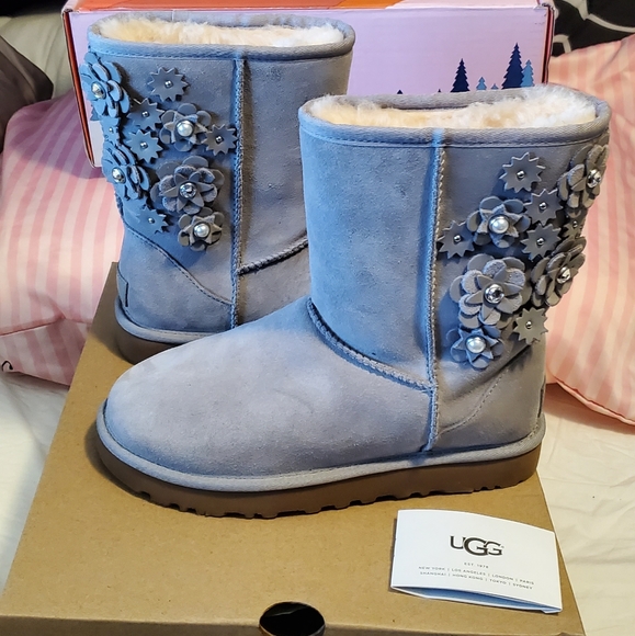 blue pearl uggs